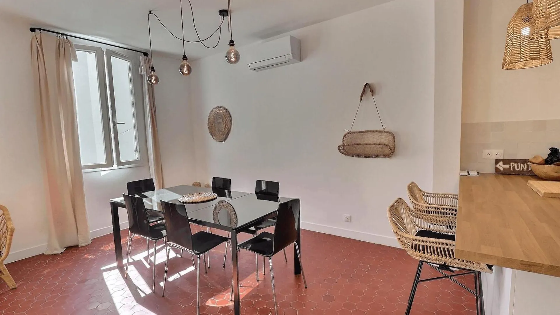 Spacious T3 In The Heart Of Marseille Lejlighed